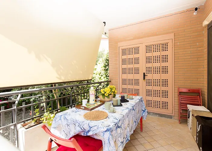 Apartment La Casetta Di Gio With Private Garden Rom